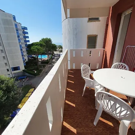 Luna Apartman *