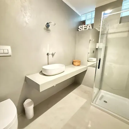 Luna Apartment